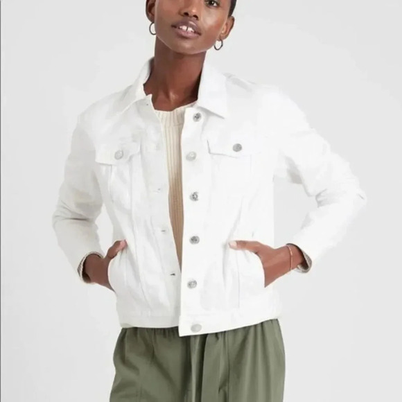 Banana Republic factory White denim jacket - Picture 1 of 9